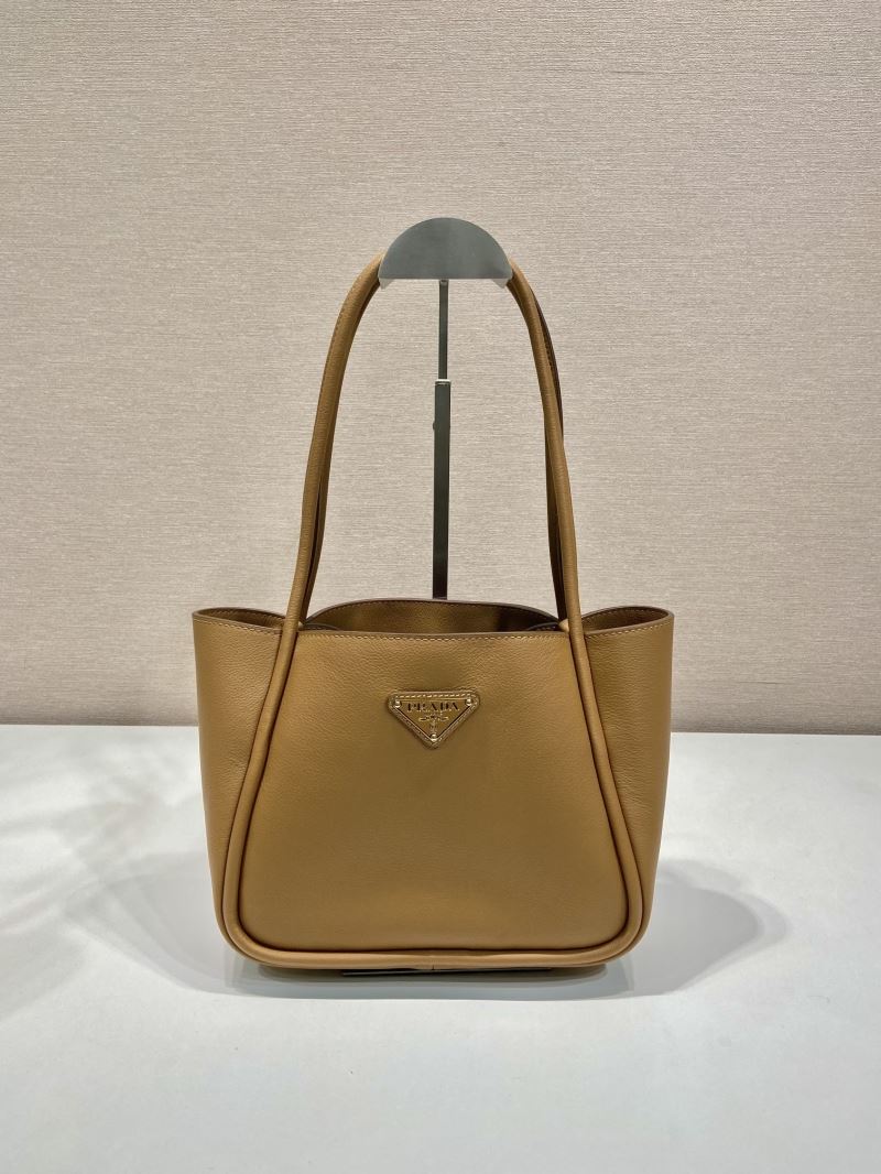 Pra*a tote bags
